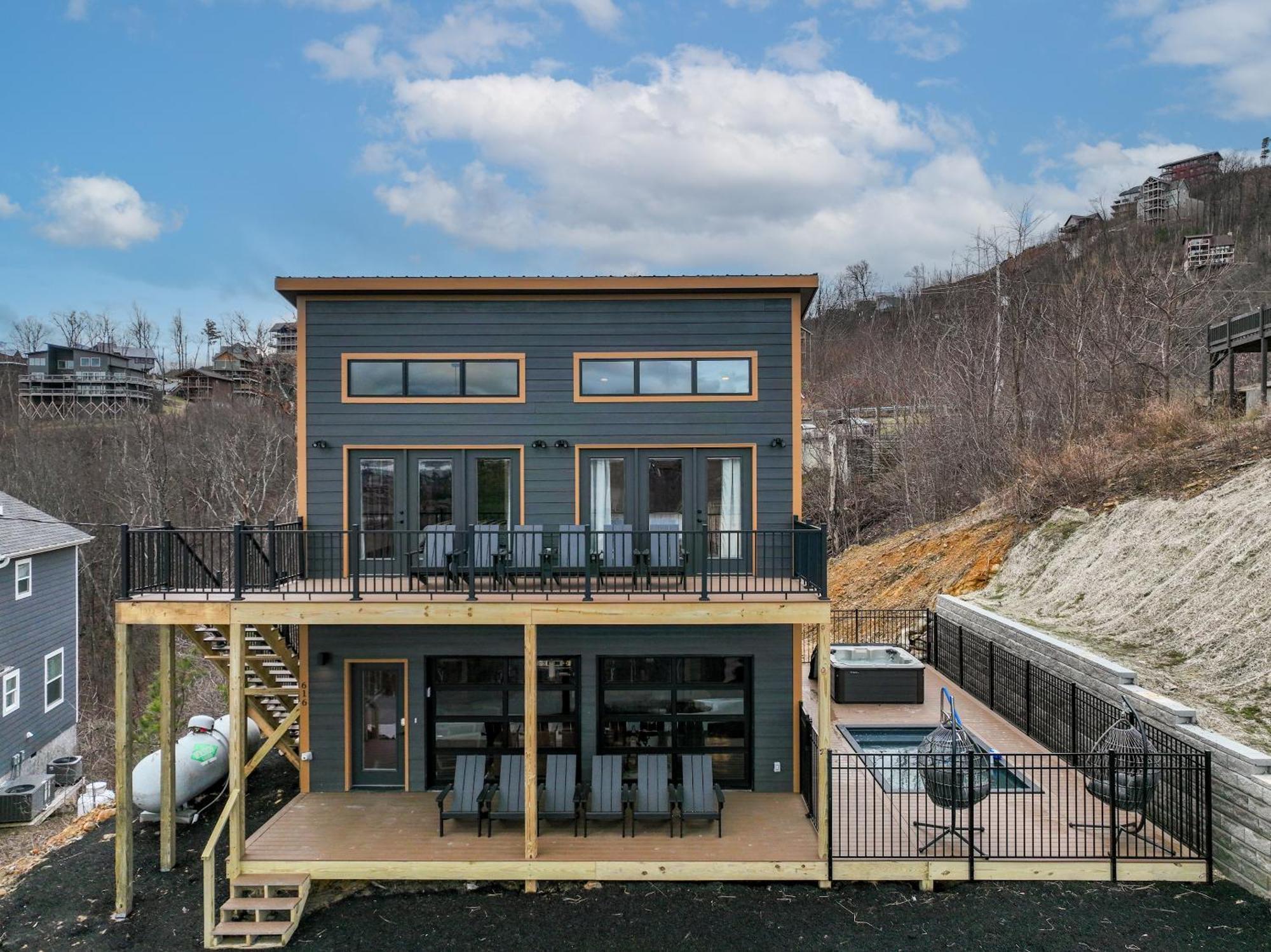 Mountain Mermaid Villa แกตลิงเบิร์ก ภายนอก รูปภาพ